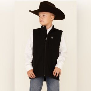 ARIAT BOYS' SOFTSHELL VEST MEDIUM